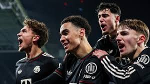 湖人疯狂输球，雷迪克还在“跪舔”詹姆斯，东契奇都看不下去了